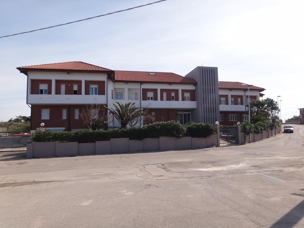 Residenza Ondanomala Aparthotel Chieuti Ngoại thất bức ảnh